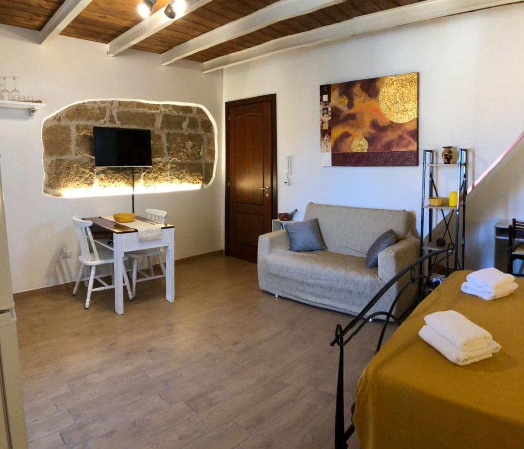 Ninfa Apartment *